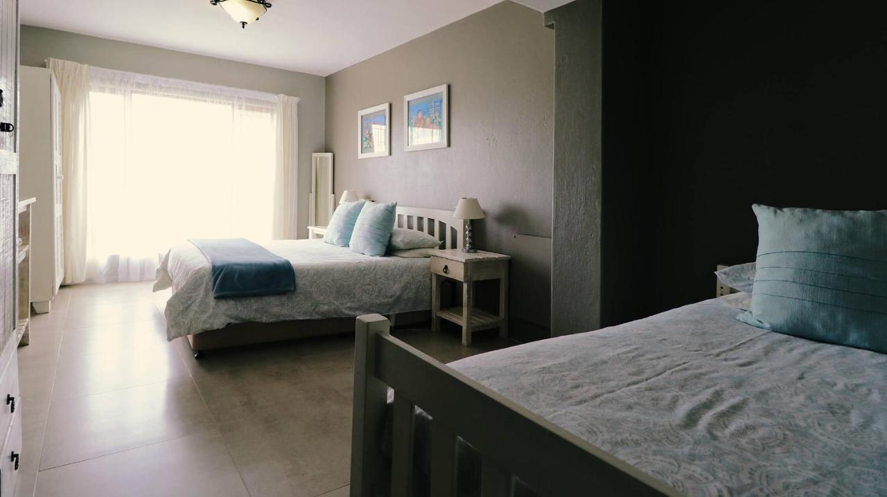 דירות ג'פריס ביי Sea Whisper Self Catering מראה חיצוני תמונה