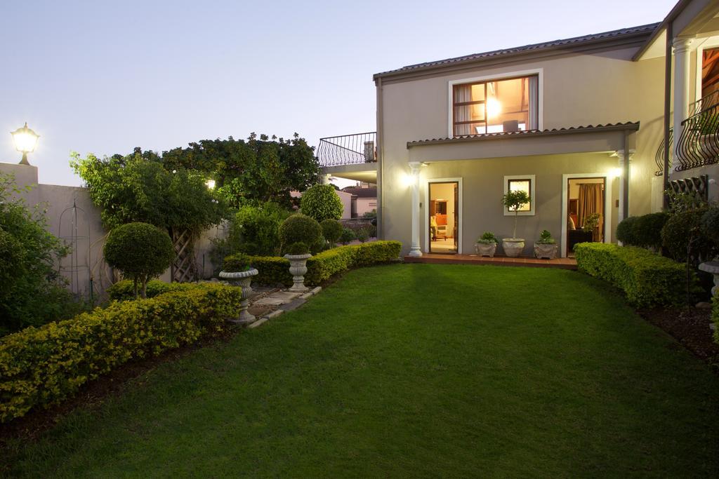 דירות ג'פריס ביי Sea Whisper Self Catering מראה חיצוני תמונה